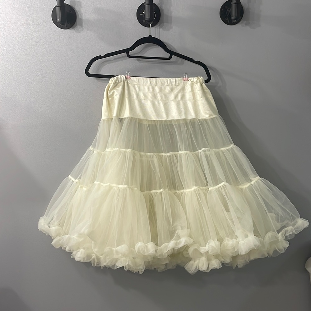 Hell Bunny crinoline